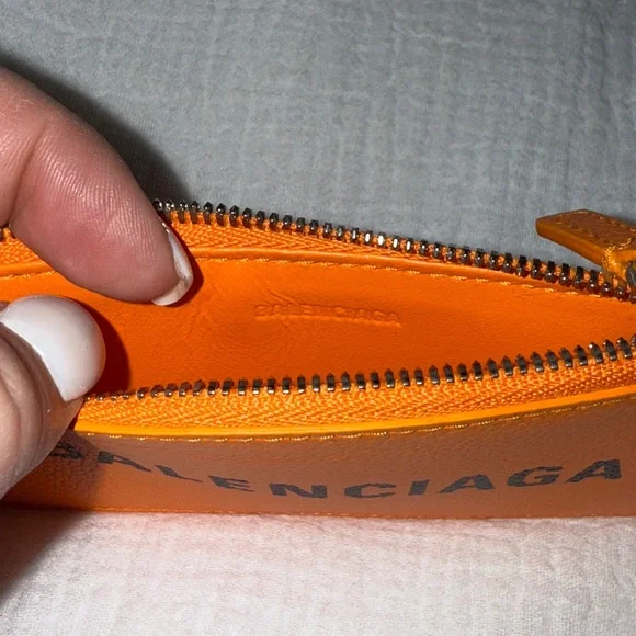 New $395 Balenciaga Calfskin Logo Cash Coin Holder Keychain in Orange! GIFT - Picture 5 of 7